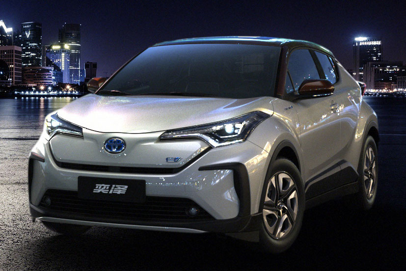 中国で発表されたIZOA（EV）。同時にC-HRのEVも中国で発表ずみ。トヨタは2020年代前半には世界で10車種以上のEVを展開予定という
