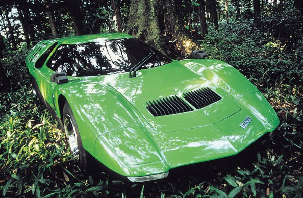 RX500の「500」は、マツダ創立50周年を意味している　鮮やかな緑色のボディカラーは、マツダのイメージカラーの緑にあわせて塗られたが、その後、黄色に塗り直されている
