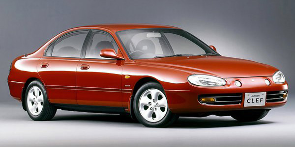 クロノスのコンポーネントを使用した姉妹車のクレフ