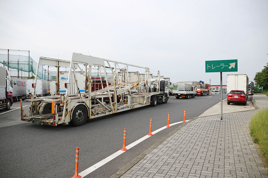 駐車場有料予約システムはsa Paでの休憩場所に困るトラックドライバーを救うか 自動車情報誌 ベストカー