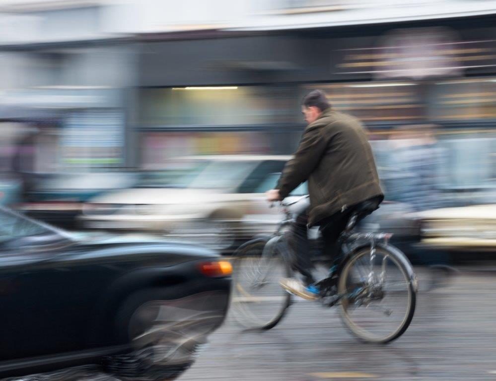 画像ギャラリー】自転車の無謀な運転が減少し、より交通安全な社会と 