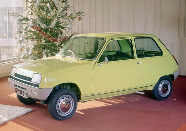 1972年登場の初代ルノー5（サンク）3ドア。 1972年から1985年まで生産され、日本にも1976年から輸入されていた