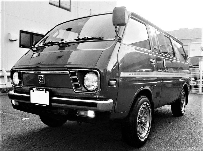 ランチアじゃないデルタこと、ダイハツデルタは1970年にトヨタダイナトラックのOEM車として誕生したモデル。1976年には初代タウンエースのOEM車としてワンボックスタイプのワゴンとバンが登場。ダイハツ初の3列シート乗用車だったため、当時はそれなりに売れたらしい