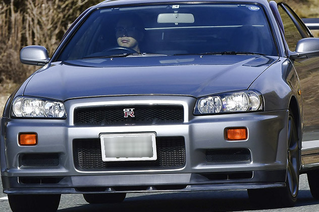 R34 Gt R 年で約6倍に いまや3400万円ってマジかよ 極上モノの過去と現在 自動車情報誌 ベストカー