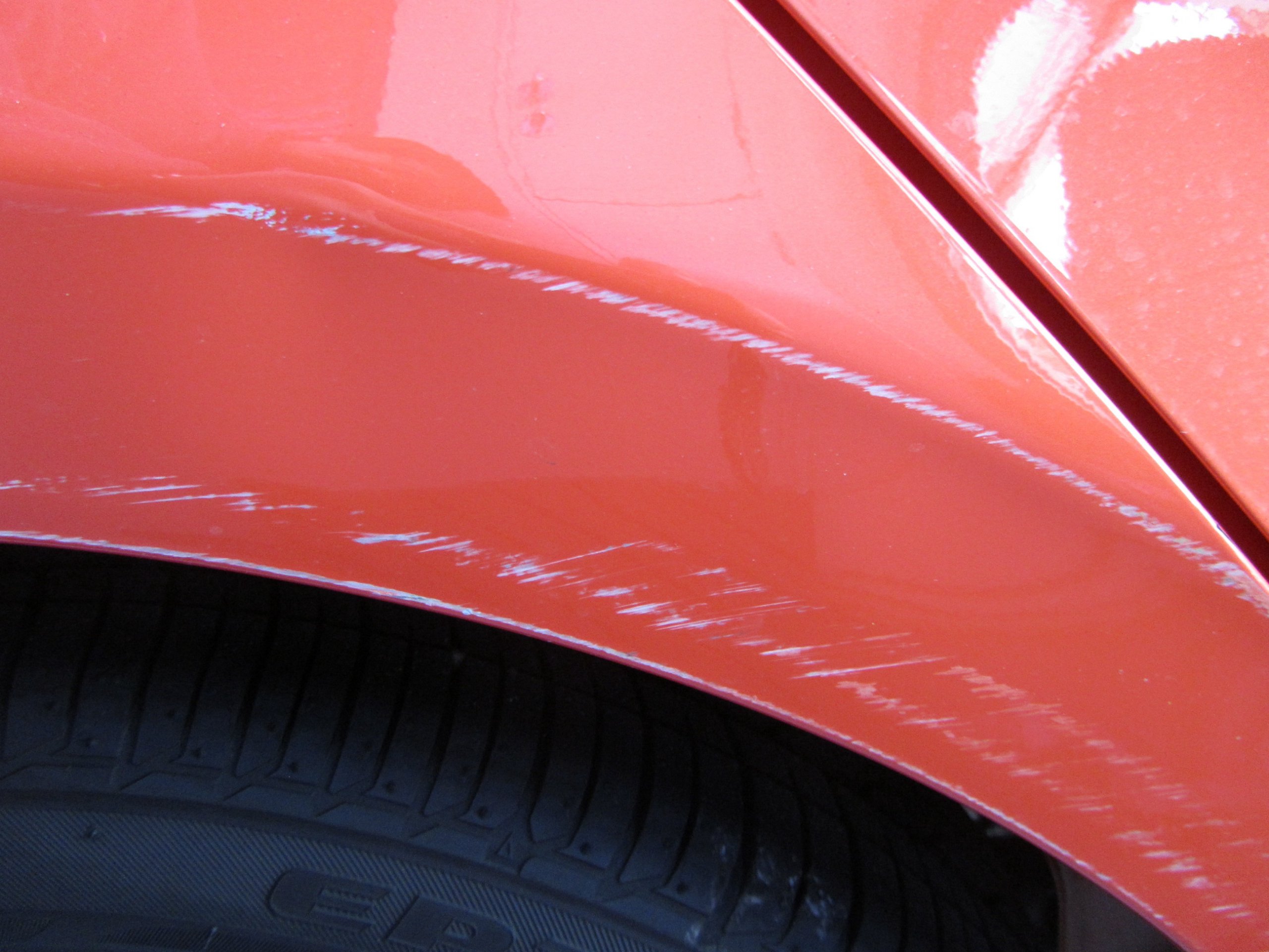 画像ギャラリー 愛車のスリキズ 小キズ ヘコミは修理すべきか放置すべきか どっちが正しい 自動車情報誌 ベストカー