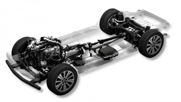 マツダが公開した『ラージ群_ガソリンエンジン48Vマイルドハイブリッド」のシャシー画像