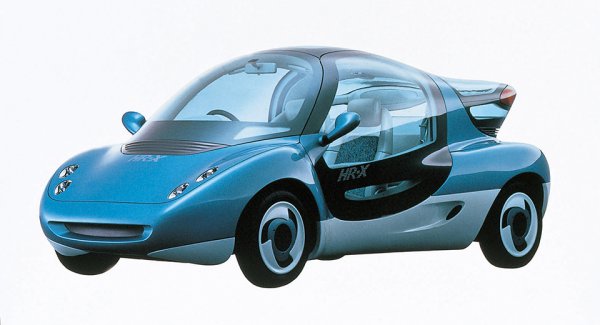 91年の東京モーターショーにマツダが参考出品したHR-X。コンセプトカーとはいえマツダは30年も前から水素に着目していた