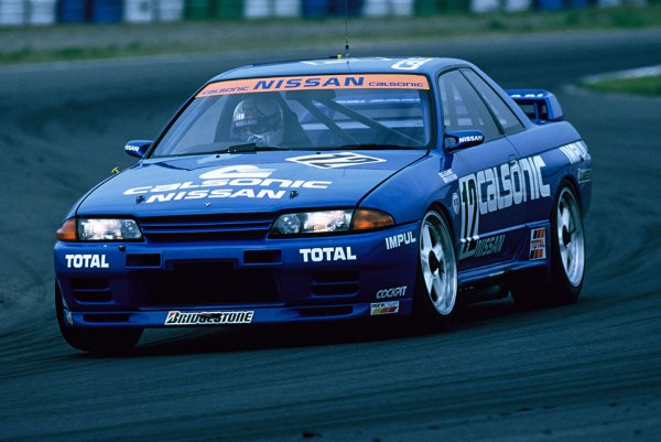 1992年全日本ツーリングカー選手権にて。R32型GT-Rはモータースポーツの世界で数多くの功績を残した