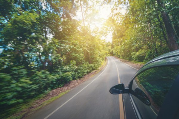 運転したいときだけ運転する、という「都合のいい使い方」ができるようになるのでは？（PHOTO：AdobeStock_Blue Planet Studio）