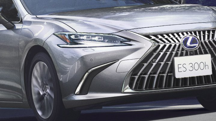 新型レクサスESが3年ぶりマイチェン 上質感に磨きをかけていざ勝負