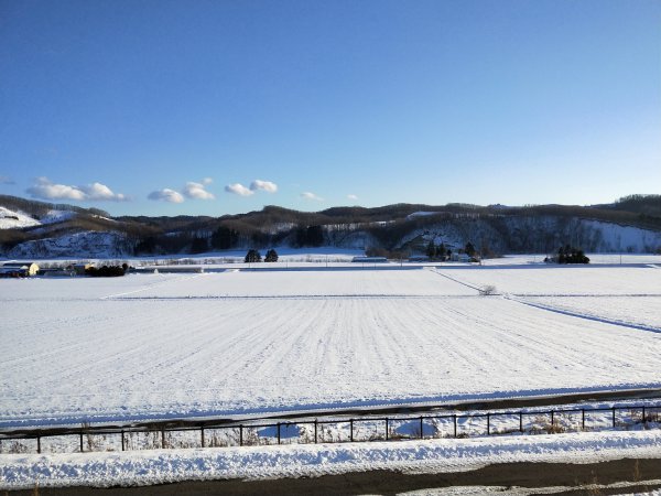 道東自動車道上浦幌PA（上）雪景色が美しい