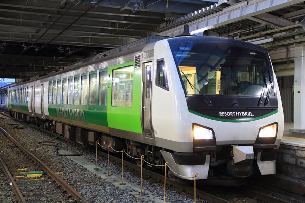 JR東日本の観光列車、HB-E300ハイブリッド気動車
