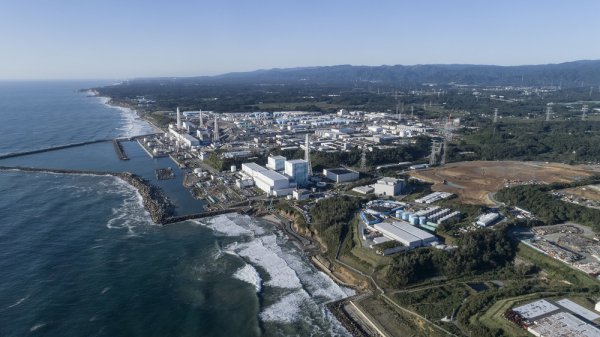 2021年、東京電力福島第一原子力発電所事故を含む東日本大震災から10年を迎えた。しかしいまだ2021年3月時点で2.2万人の被災者が避難対象となっている。廃炉は国が前面に立ち、2041年から2051年の廃止措置完了を目標に取り組んでいる。（Adobe Stock＠christian/EyeEm）