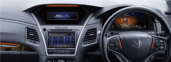 Honda　SENSING　Eliteの 聴覚・視覚に訴える操作要求のようす。システム作動の条件から外れると、ただちにドライバーが操作するよう、求められる
