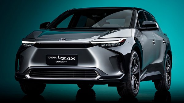 2022年に登場予定のトヨタの本格的BEV「bZ4X」。bZシリーズの第1弾として登場するが、同車には全固体電池は搭載されないようだ