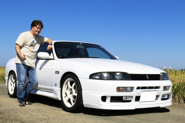 オーナーのTAKEさん。愛車である1994年式日産スカイラインGTS25t Type M(ECR33型)とは27年の付き合い