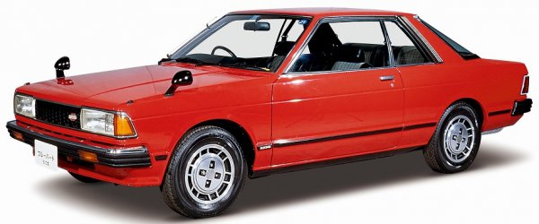 1979年11月に登場した6代目ブルーバード(910系)、の2ドアハードトップ1800SSS。歌手の沢田研二さんがイメージキャラクターを務め1982年2月まで小型車クラス販売27カ月連続トップという驚異的なセールスを記録