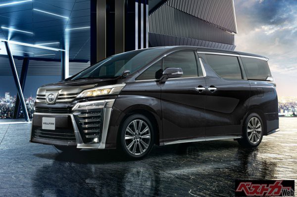 以前は専売だったアルファードとヴェルファイアも↓