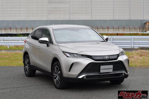 親ガチャ成功例の筆頭 2020年4月に誕生した子(現行モデル)のハリアー