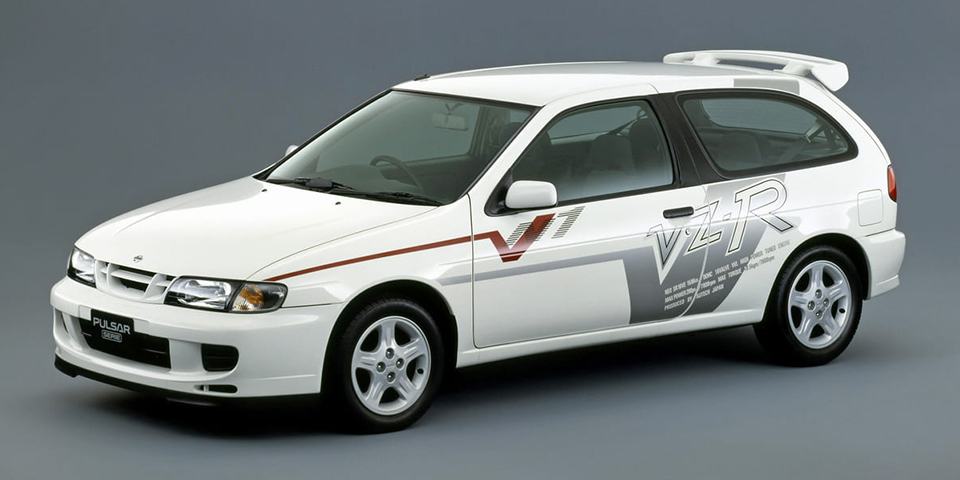 1998年10月には「VZ-R N1 Version II」も発売されたが、今やどちらも流通ゼロ。シビックタイプRの価格から類推すると、相場は上記のイメージか？