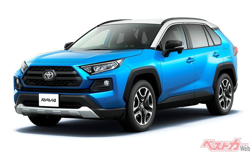 トヨタ RAV4。アドベンチャーにハイブリッド車を追加、ハイブリッドのLEDヘッドライトの照度向上、X、Gなどアルミホイールのデザイン変更などの改良がされた