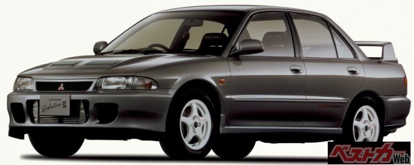 1993年に登場したランエボII。これをベースにしたラリーカーで、1995年のスウェディッシュ・ラリーでランエボ初の優勝。ここから、ランエボの躍進が始まった