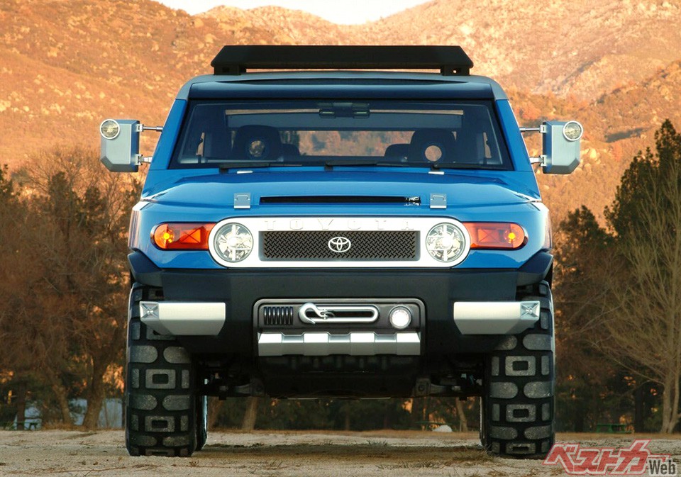 画像ギャラリー】2003年のコンセプトモデルも!!! トヨタ FJクルーザー 