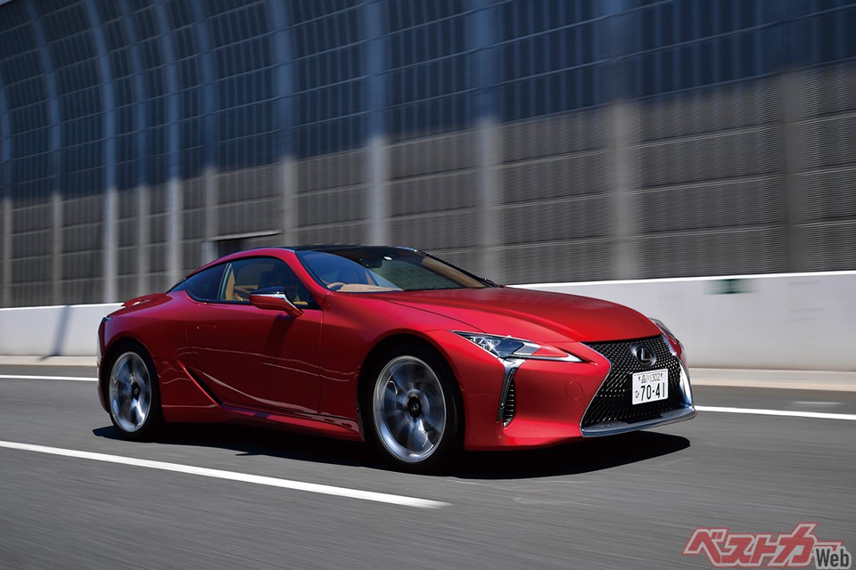第2位:LC(現行型・2017年)。美しすぎるコンセプトカーがほぼそのまま市販化。レクサスのクルマ作りがこれを機に変わる