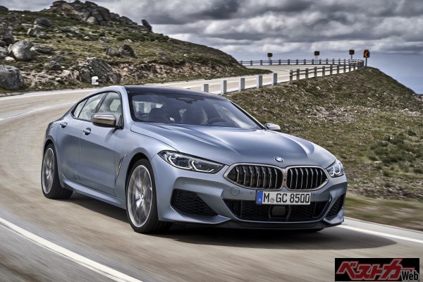 BMWがおこなっているサービスとして、新車購入時に「BMWサービス・インクルーシブ」というメンテナンスパックが3年間無償で付帯されるものがある