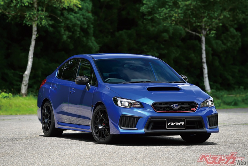 第4位:4代目WRX STI RA-R(2018年)。STI設立30周年記念車。329psのバランスドBOXERを搭載しつつ、大幅な軽量化を達成