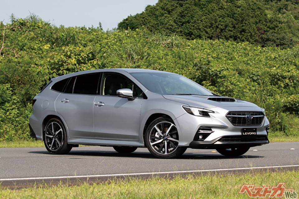 第6位:2代目レヴォーグ(現行型・2020年)。1.8LDITエンジンを初搭載し、SGPやアイサイトも大幅に進化。電制ダンパーを初採用