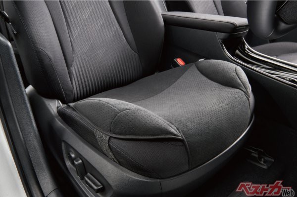 高齢者のペダル踏み間違いを防げ トヨタ安心ドライブサポートクッション 登場 自動車情報誌 ベストカー 高齢者のペダル踏み間違いを防げ トヨタ安心ドライブサポートクッション 登場 自動車情報誌 ベストカー