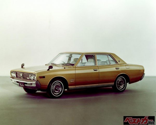 230セドリック。モデルライフ途中に追加された4ドアハードトップ仕様が人気を博した