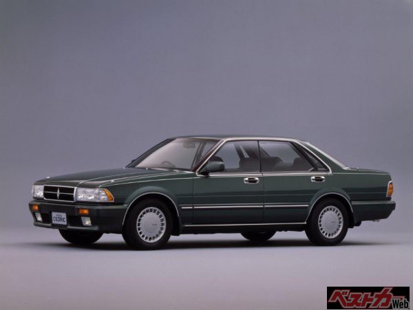 スポーティ路線を強くしたY31は、セド/グロ史上初の4輪独立懸架サスペンションを採用