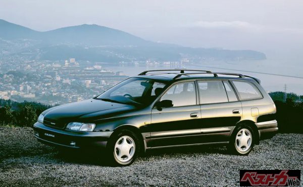 写真は初代カルディナ。3代目モデルのGT-FOURは、スープラより速くニュルブルクリンクを駆け抜けたと言われる