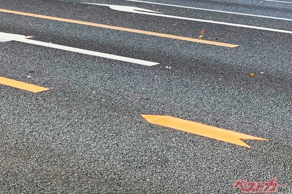 新種 黄色い破線 も登場 意外と知らない車線やセンターラインの意味 自動車情報誌 ベストカー 新種 黄色い破線 も登場 意外と知らない車線やセンターラインの意味 自動車情報誌 ベストカー