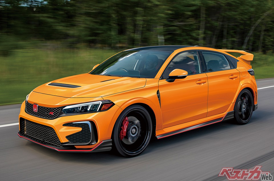 これまでの情報では後輪モーター駆動だったが、最新情報ではFFの2Lターボだという(画像はベストカー編集部による予想CG)