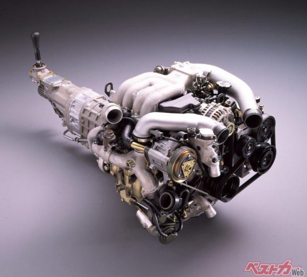 エンジン型式「13B-REW」。搭載車：マツダRX-7（1991～2002年）、仕様：2ローターターボ、総排気量1308cc、最高出力280ps／6500rpm、最大トルク32.0kgm／5000rpm、レブリミット8000rpm