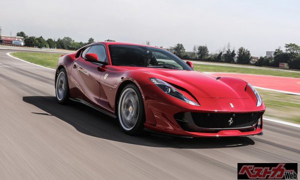 フェラーリの年間生産台数は30万台未満1万台以上なので、07年のCO2排出量に対して45%の削減を義務付けられる