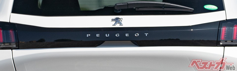 プジョー208