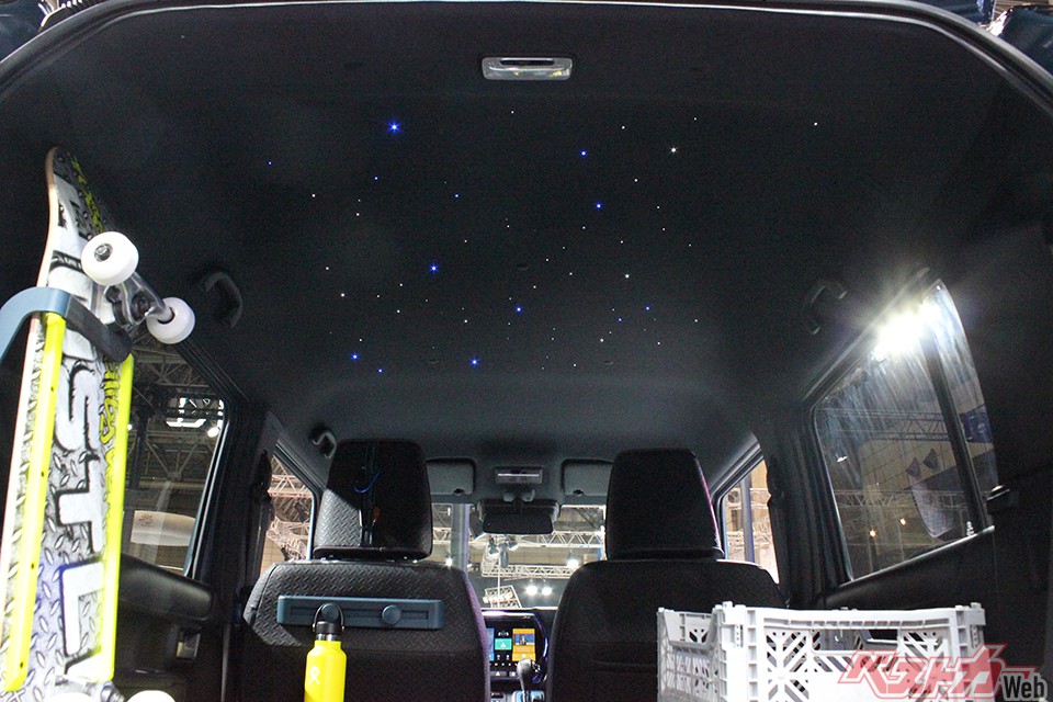 車内がプラネタリウムに! バブル期のデートカーにこれが欲しかった……
