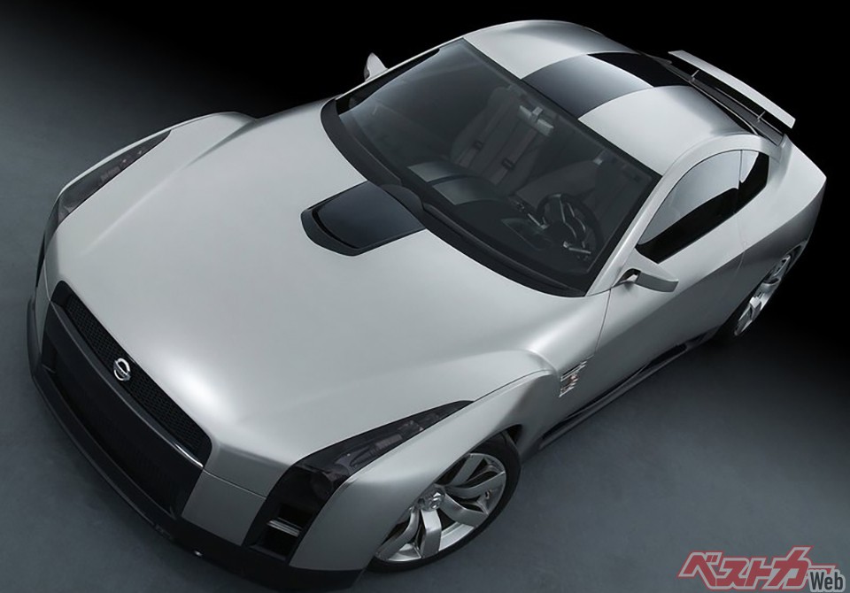 日産GT-Rコンセプト(2001年) 2007年の市販モデルお披露目の前、何回か出展されているR35 GT-R。こちらは2001年のコンセプトだが超格好いい!
