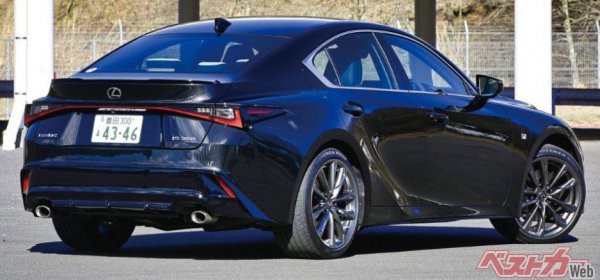 現行レクサスIS 整形後のリアスタイル