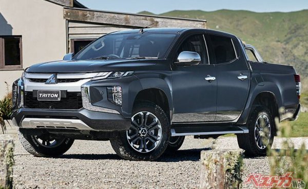 三菱トライトン。ダイナミックシールドの顔つきで、ひと目で三菱のクルマであることが分かる。タイで生産、欧州・豪州などに輸出され人気を博している