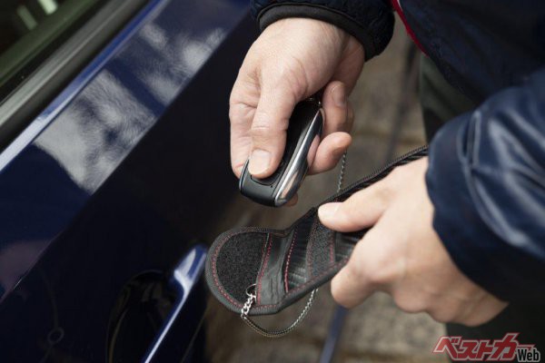 セキュリティシステムも日々進化しているが、合わせて盗難の技術もまた進化してしまう。常日頃より盗難に対する意識を高め、自衛策を講じるしか現状確実な防衛策はないと考えるべきだ