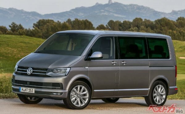 T6カラヴェル(2016年)。モデル名は変わっているが、基本的にはT4以降マイナーチェンジ版として販売が継続された