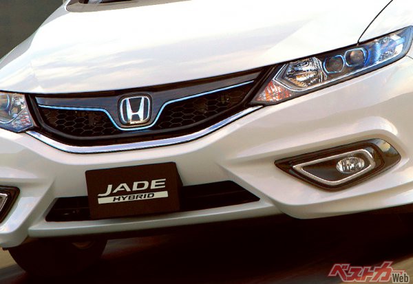 セダンでもミニバンでもない実力派 ホンダ ジェイドの無念と伝えきれなかったもの 自動車情報誌 ベストカー セダンでもミニバンでもない実力派 ホンダ ジェイドの無念と伝えきれなかったもの 自動車情報誌 ベストカー