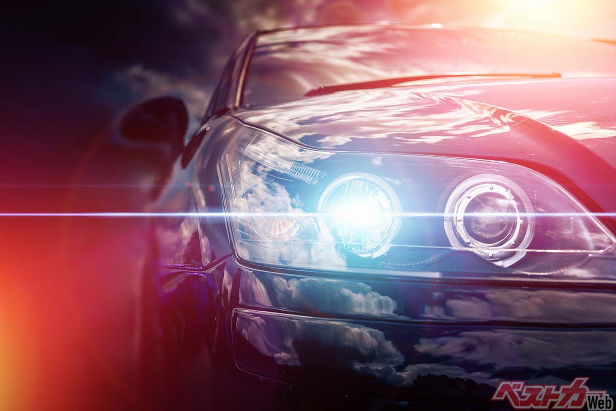 あれ 対向車にパッシングされた 義務化されたオートライトの仕組みとは 自動車情報誌 ベストカー あれ 対向車にパッシングされた 義務化されたオートライトの仕組みとは 自動車情報誌 ベストカー