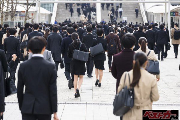 学生にとって社会人としての出発点を決める就活は非常に重要。やはり自分の実力を試すためにも大学生に人気ある企業で働いてみたい! と思うだろう。自動車メーカーはどのくらいの人気なのか?