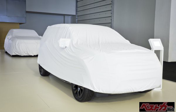 気休め それとも効果あり 愛車に被せるボディカバーはどれほど役に立つのか 自動車情報誌 ベストカー 気休め それとも効果あり 愛車に被せるボディカバーはどれほど役に立つのか 自動車情報誌 ベストカー